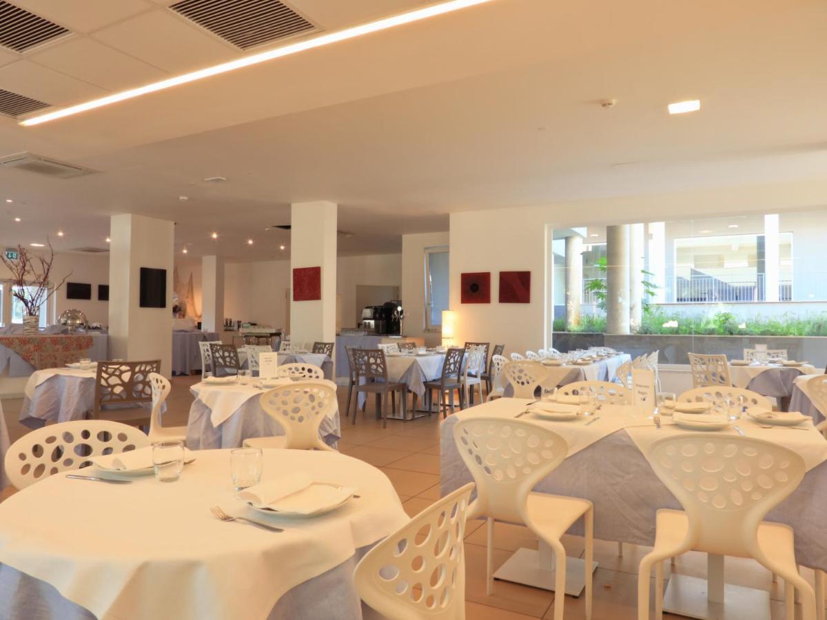 Hotel Futura Club Spiagge Bianche Fontane Bianche Exteriér fotografie